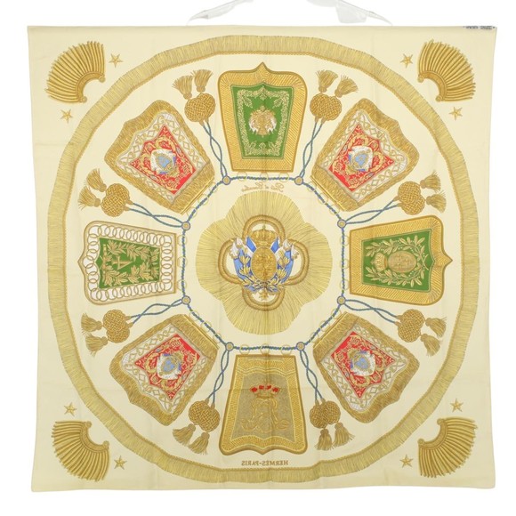 HERMES Carre 90 Scarves - Picture 2 of 15